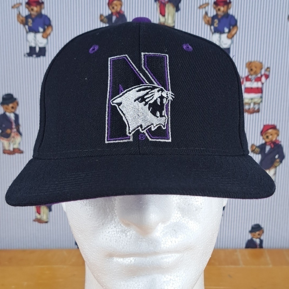Vintage Northwestern University Wildcats embroidered spellout black & purple hat